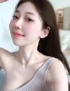 丰满纯情小美女