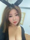 兔女郎诱惑少妇